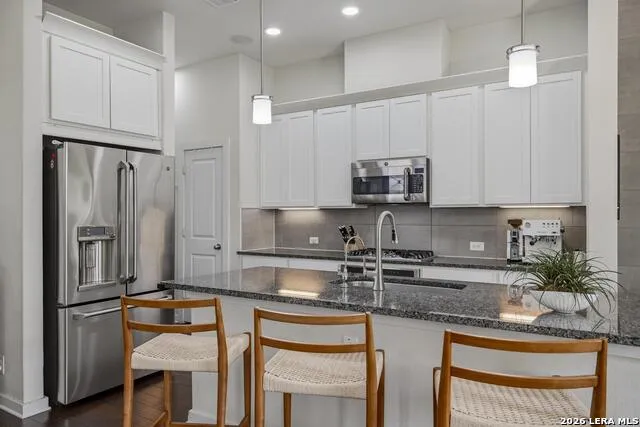 7914 Roanoke #UNIT 26 San Antonio, TX 78240