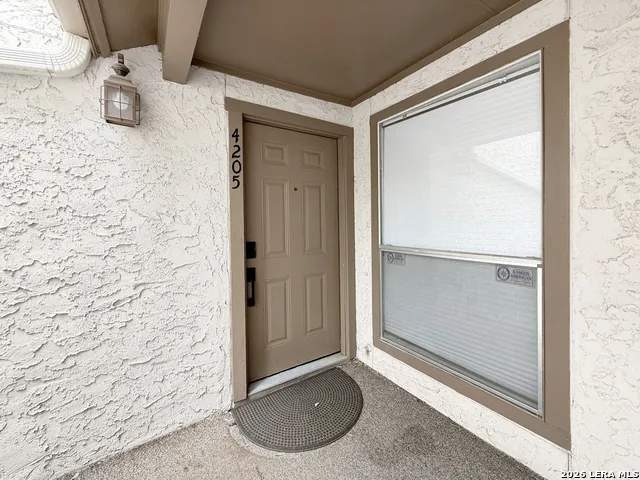 4107 MEDICAL DR #4205 San Antonio, TX 78229