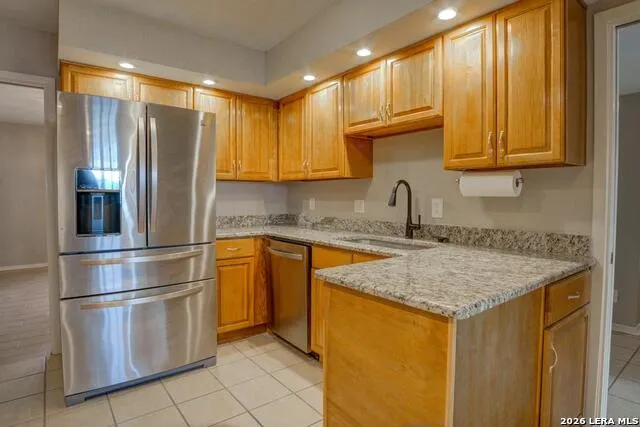 7500 CALLAGHAN RD #APT 263 San Antonio, TX 78229
