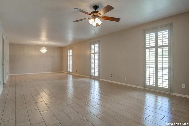 7500 CALLAGHAN RD #APT 263 San Antonio, TX 78229