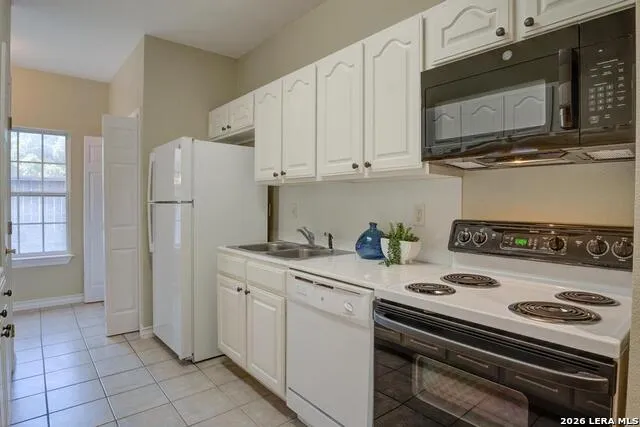 157 CHAPEL HILL CIR #157 San Antonio, TX 78240
