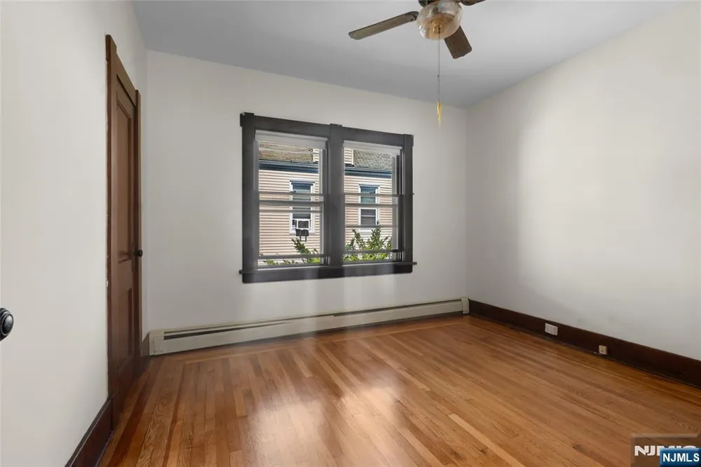 290 Lafayette Avenue 2 Cliffside Park, NJ 07010