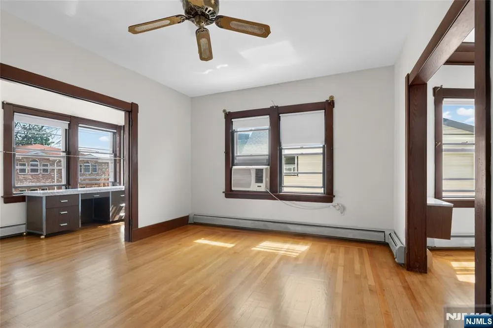 290 Lafayette Avenue 2 Cliffside Park, NJ 07010