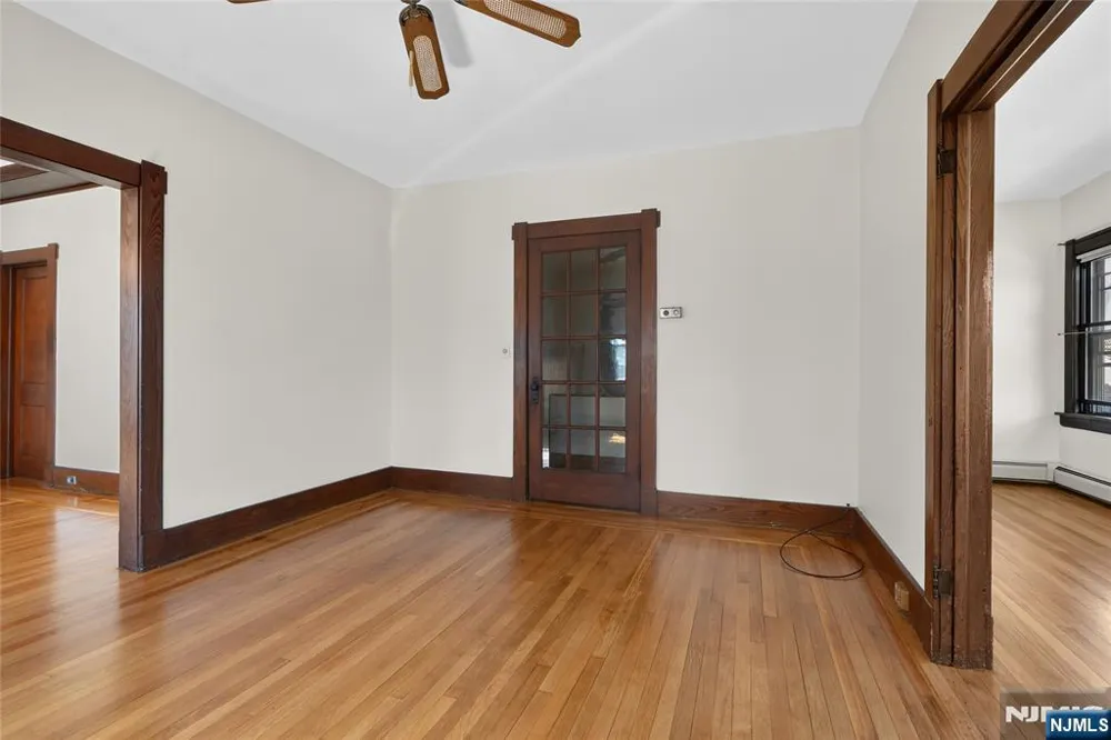290 Lafayette Avenue 2 Cliffside Park, NJ 07010