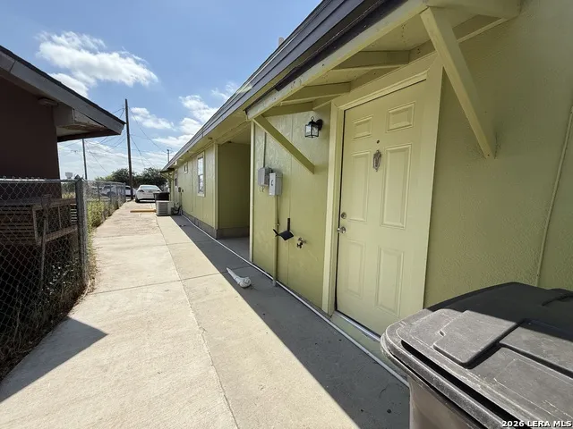 841 Christian Eagle Pass, TX 78852