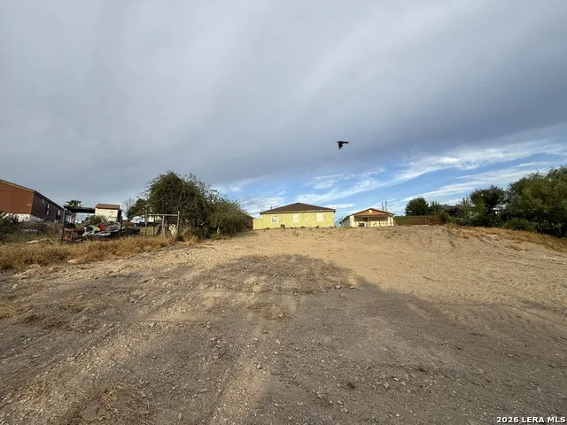 841 Christian Eagle Pass, TX 78852