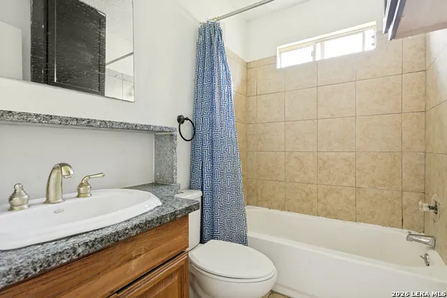 3414 GATEWAY DR San Antonio, TX 78210