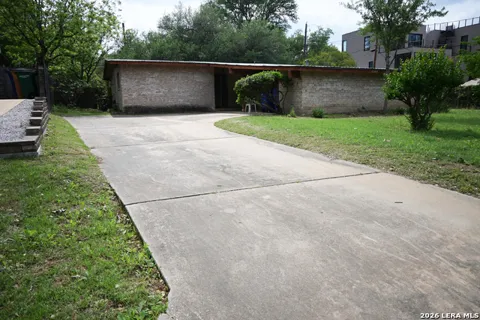 2505 Trailside