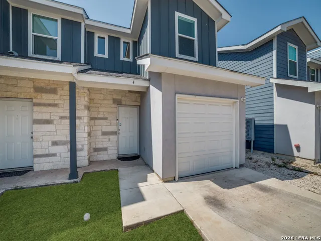 6918 CRESTWAY RD San Antonio, TX 78239