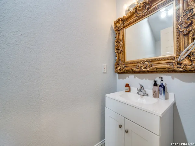 6918 CRESTWAY RD San Antonio, TX 78239