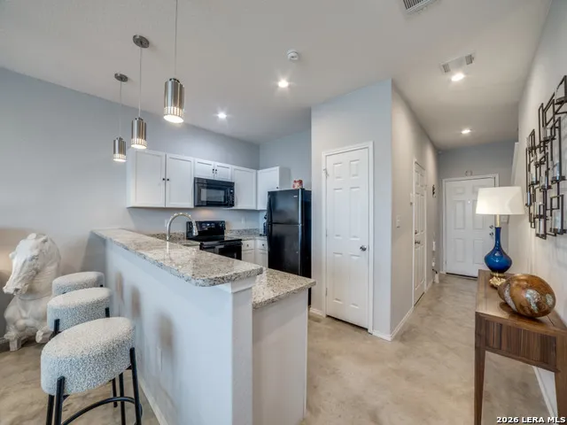 6918 CRESTWAY RD San Antonio, TX 78239