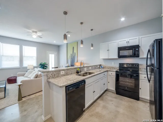 6918 CRESTWAY RD San Antonio, TX 78239