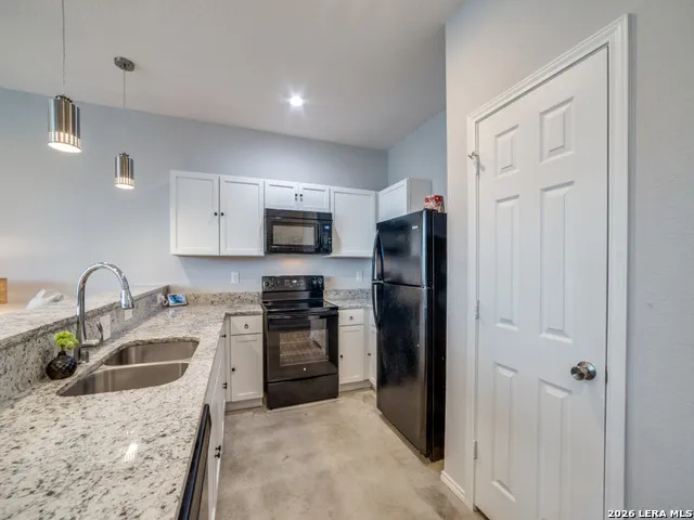 6918 CRESTWAY RD San Antonio, TX 78239