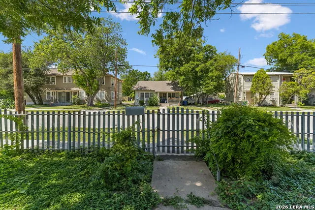 641 E ASHBY PL San Antonio, TX 78212