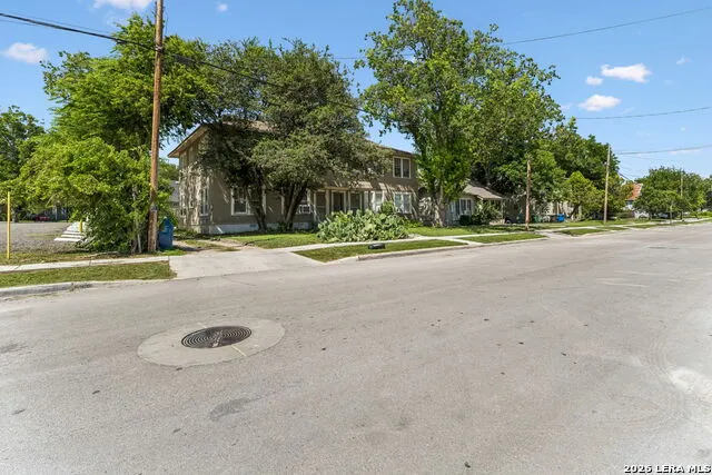 641 E ASHBY PL San Antonio, TX 78212