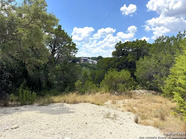 861, 881 Riviera Canyon Lake, TX 78133