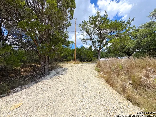861, 881 Riviera Canyon Lake, TX 78133