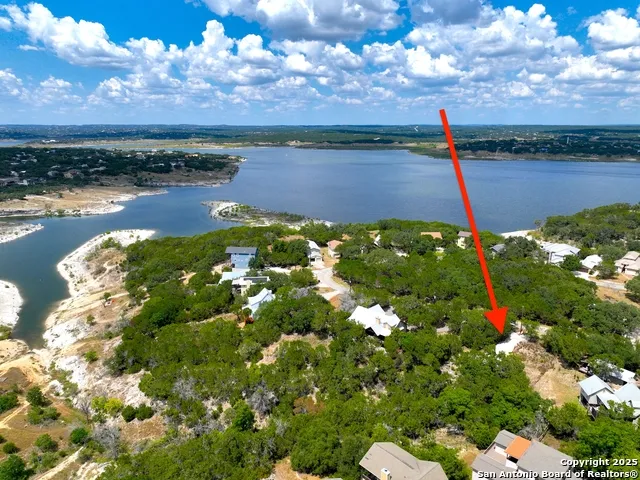 861, 881 Riviera Canyon Lake, TX 78133