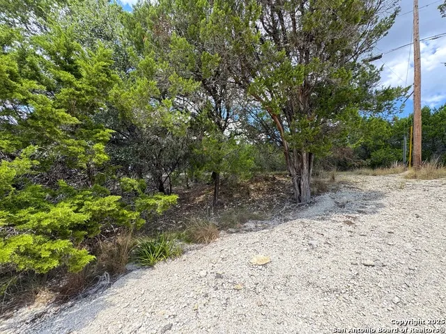 861, 881 Riviera Canyon Lake, TX 78133