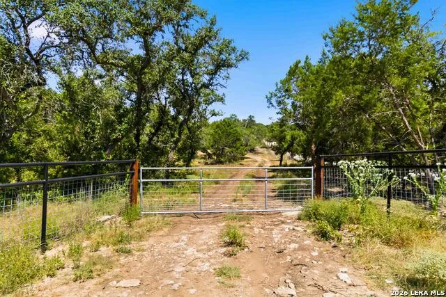 32870 STAHL LN Bulverde, TX 78163