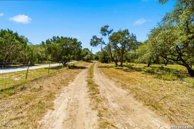 32870 STAHL LN Bulverde, TX 78163