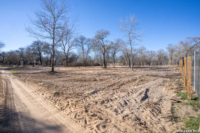 176 PR HURON LN San Antonio, TX 78264