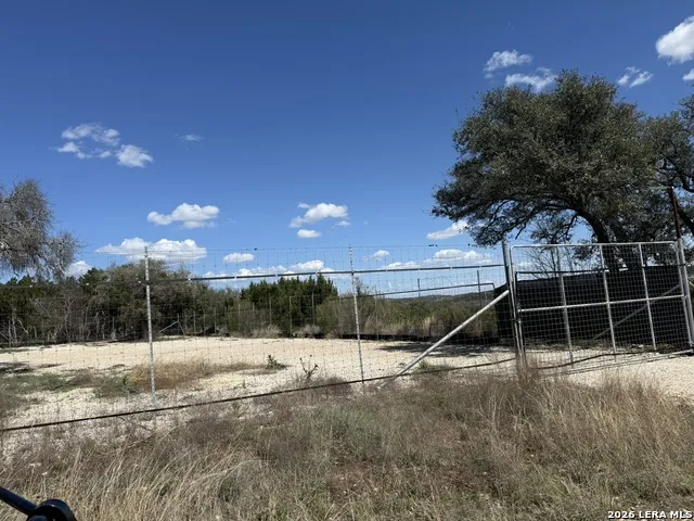 100 Manana Blanco, TX 78606