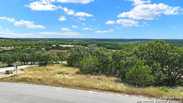 27010 ROCKY RIM San Antonio, TX 78266