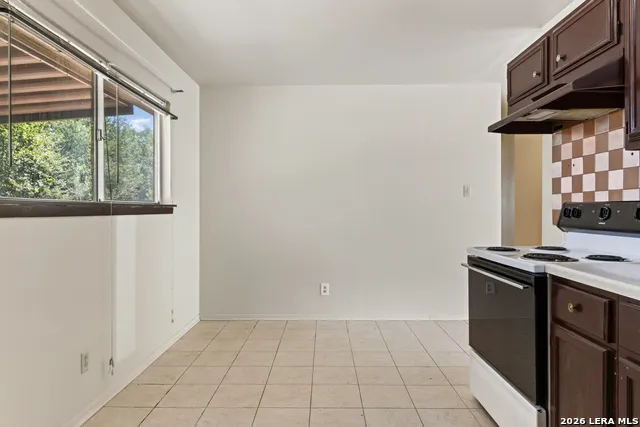 1037 VALLEY FORGE DR Schertz, TX 78154