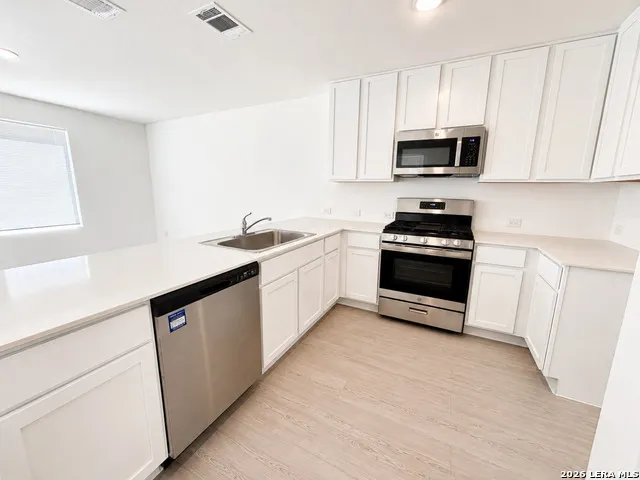 6506 Dali Bnd San Antonio, TX 78263