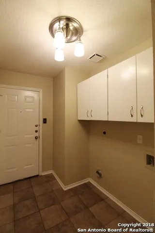 3326 MINERAL CRK San Antonio, TX 78259