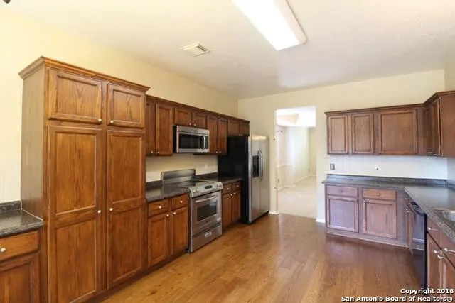 3326 MINERAL CRK San Antonio, TX 78259