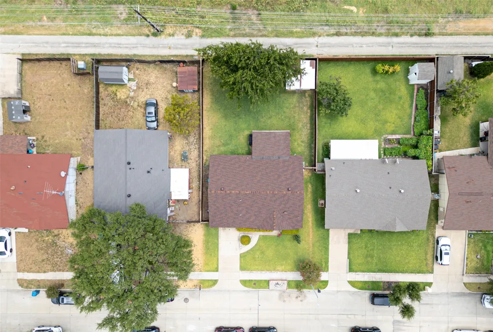 2916 Lockwood Drive Carrollton, TX 75007