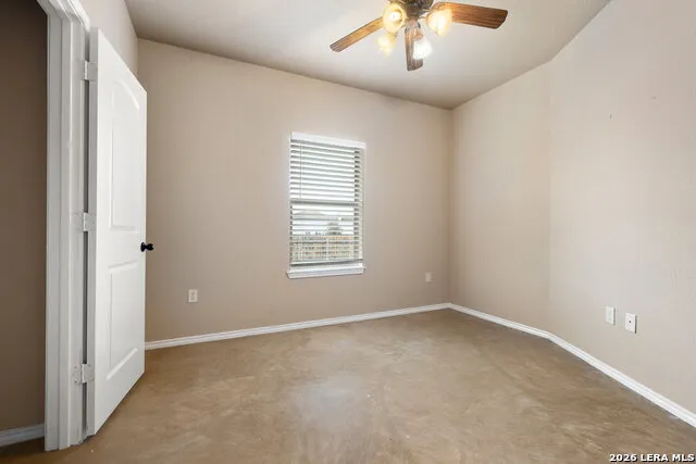 216 STONE GATE DR New Braunfels, TX 78130