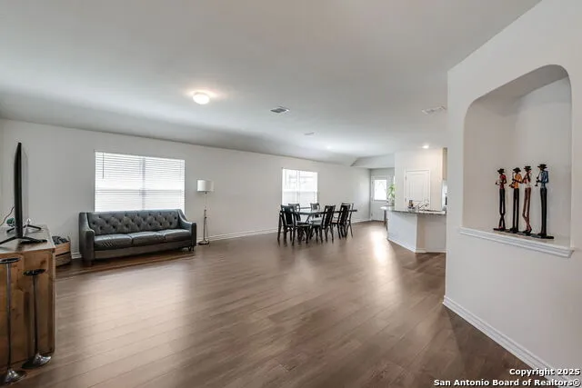 9811 Kalm Brome San Antonio, TX 78254