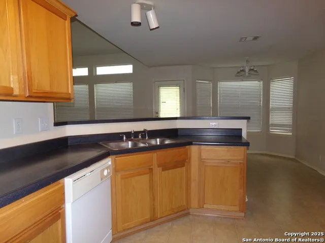 7310 Painter Way San Antonio, TX 78240