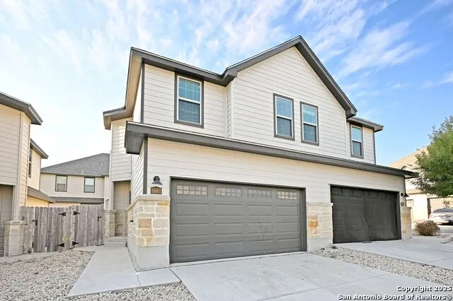 1661 BARRETT AVE New Braunfels, TX 78130