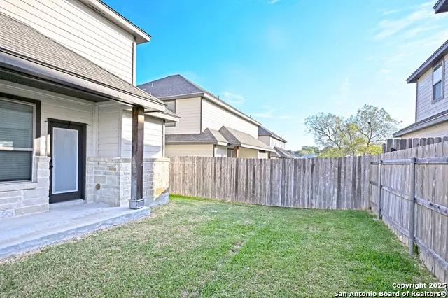 1661 BARRETT AVE New Braunfels, TX 78130