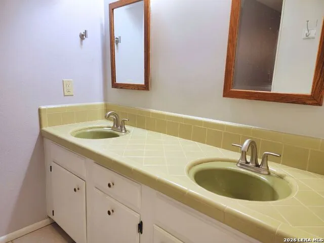 7007 Forest Grv San Antonio, TX 78240