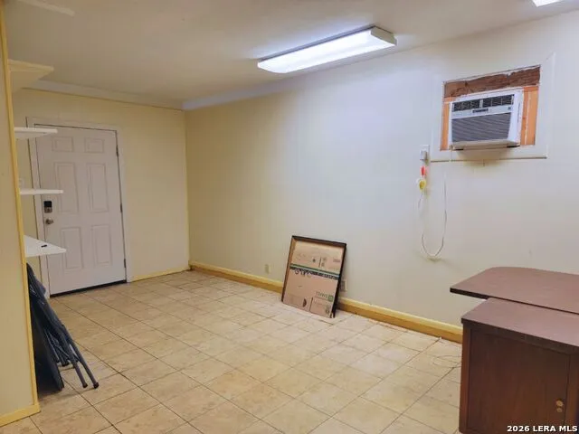 7007 Forest Grv San Antonio, TX 78240
