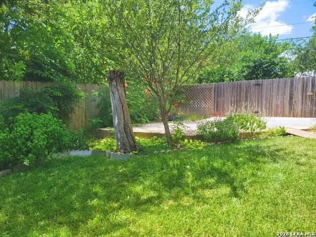 7007 Forest Grv San Antonio, TX 78240