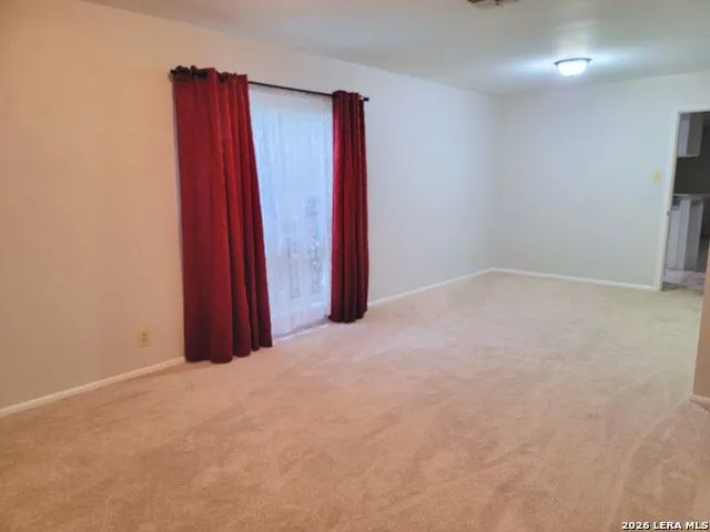 7007 Forest Grv San Antonio, TX 78240
