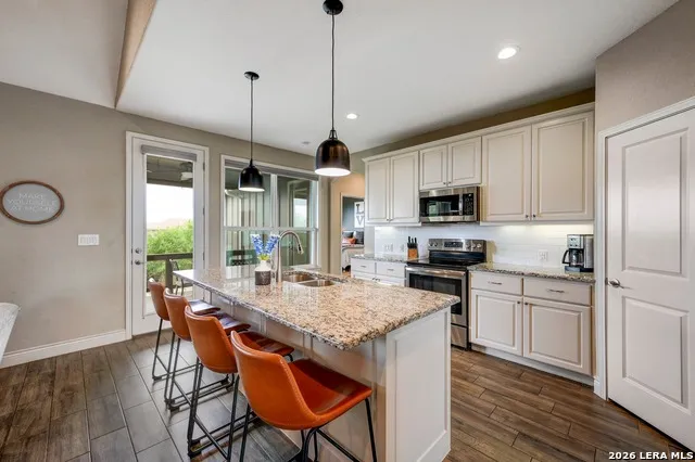 1375 Parton Canyon Lake, TX 78133