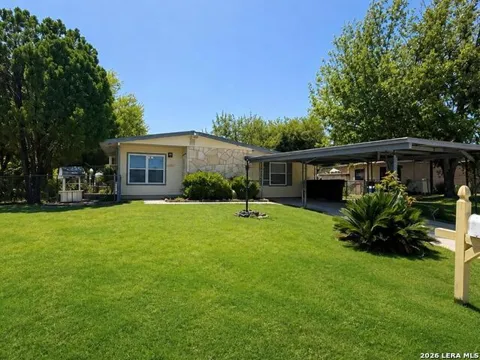 126 WAYFARER PL