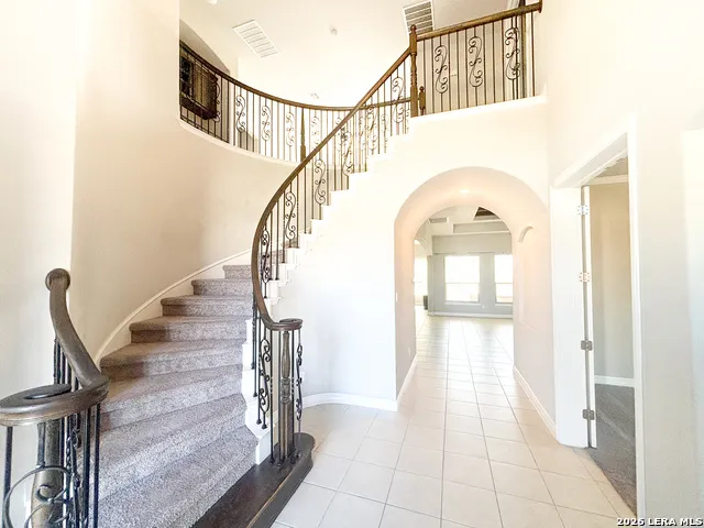 268 Englewood Ln Castroville, TX 78009