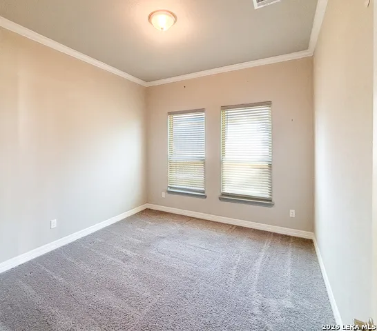 268 Englewood Ln Castroville, TX 78009