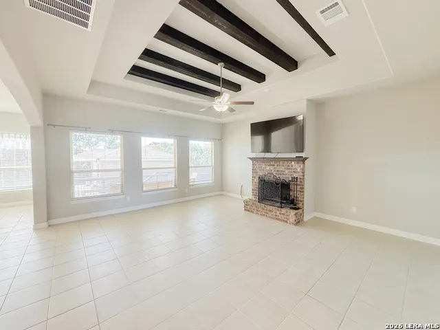 268 Englewood Ln Castroville, TX 78009