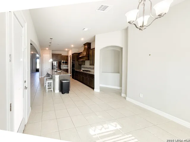 268 Englewood Ln Castroville, TX 78009