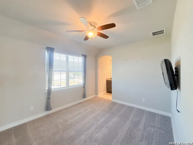 268 Englewood Ln Castroville, TX 78009
