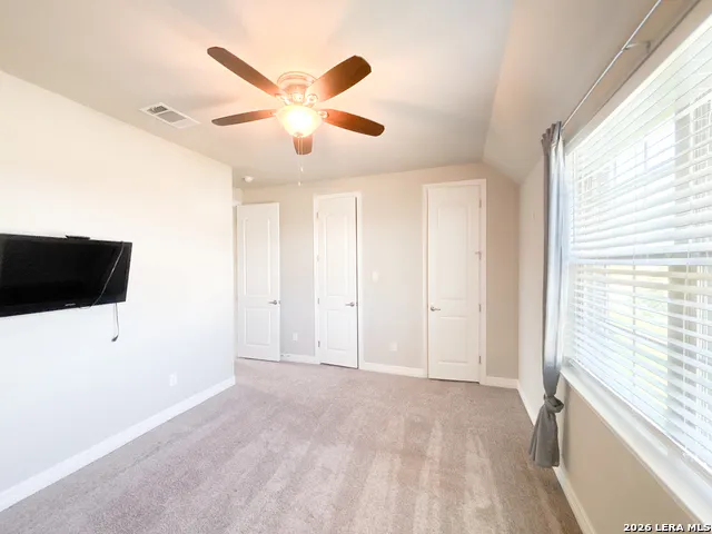268 Englewood Ln Castroville, TX 78009